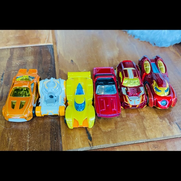 21 HotWheels car lot! - Picture 4 of 11